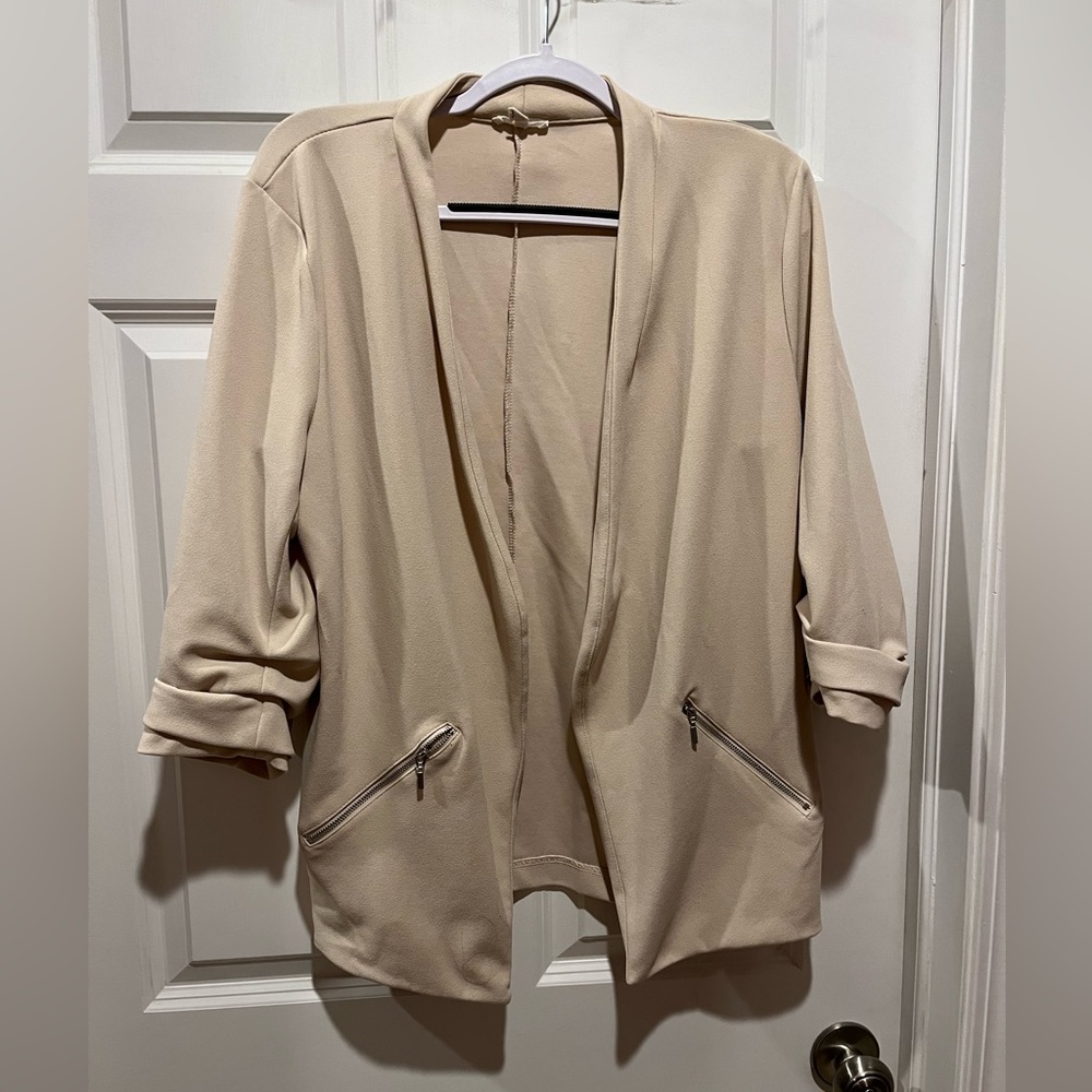 Women’s dressy blazer